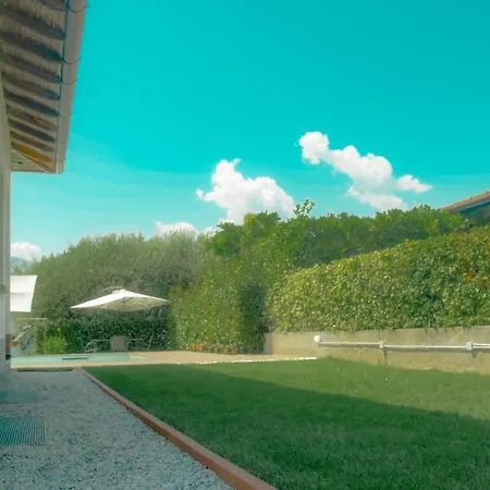 Daniela Luxury With Pool Villa *